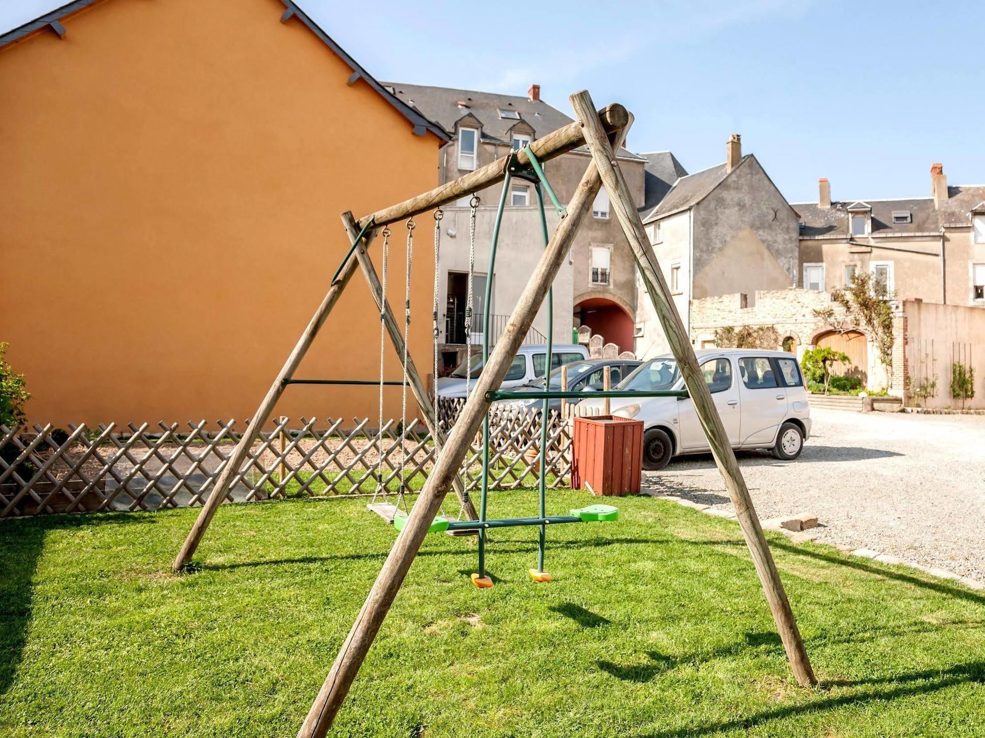 Logis Le Bretagne Hotel Sillé-le-Guillaume Buitenkant foto