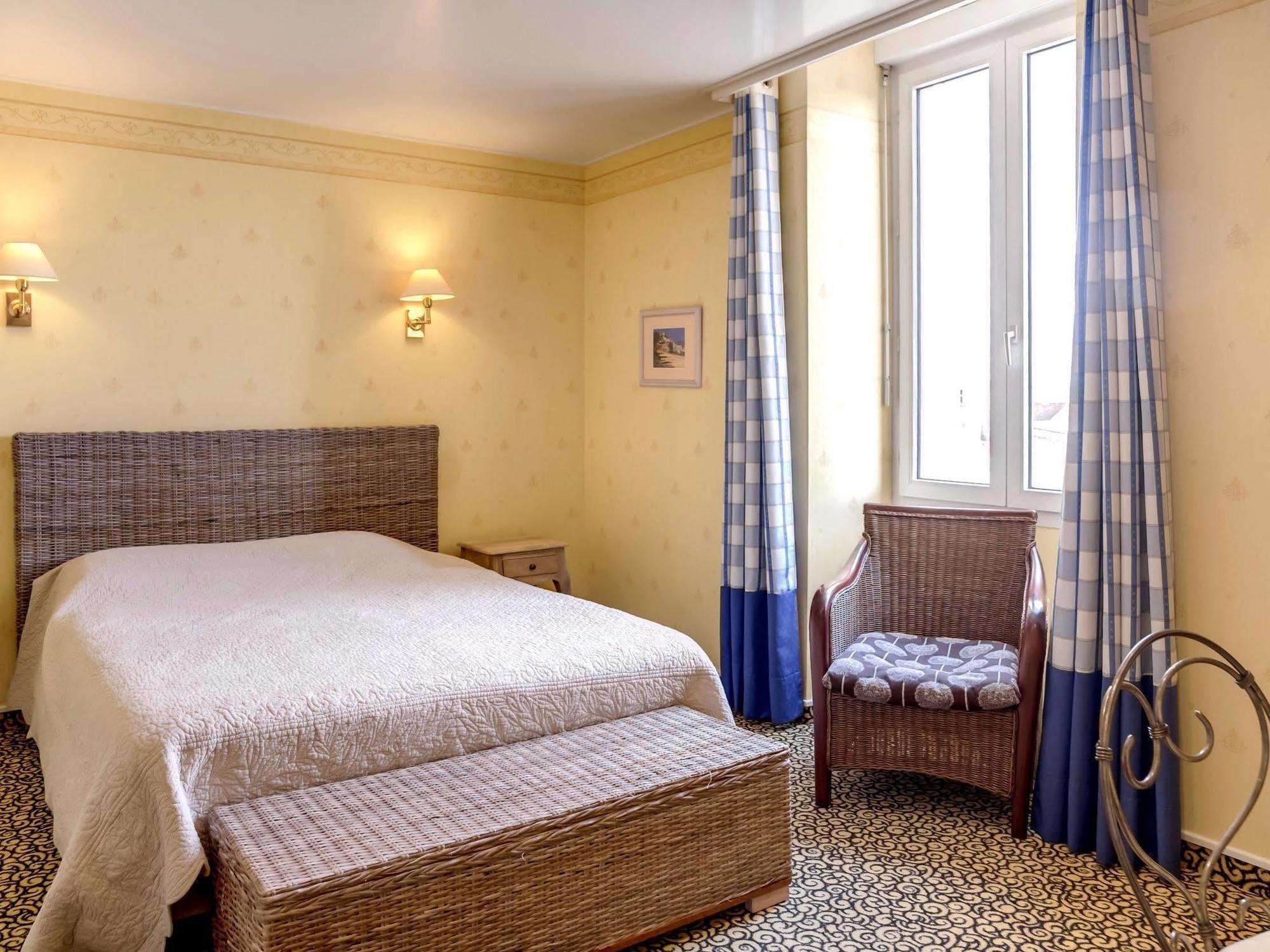 Logis Le Bretagne Hotel Sillé-le-Guillaume Buitenkant foto
